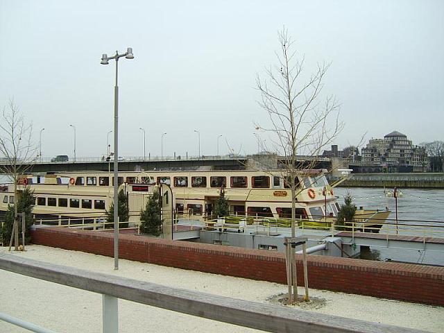 S6000052 800x600