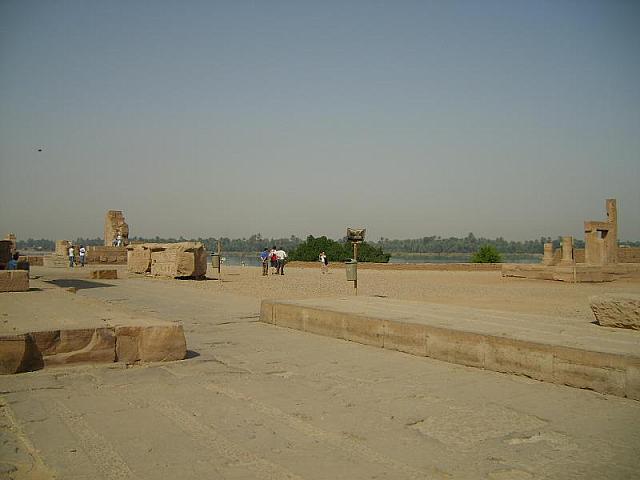 S6000248 800x600