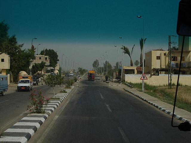 S6000403 800x600