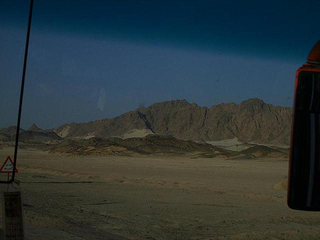S6000697 800x600