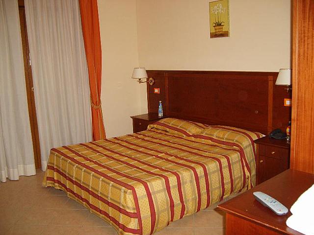 S6000033 800x600