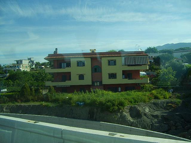 S6000902 800x600