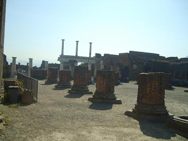 S6000594 800x600