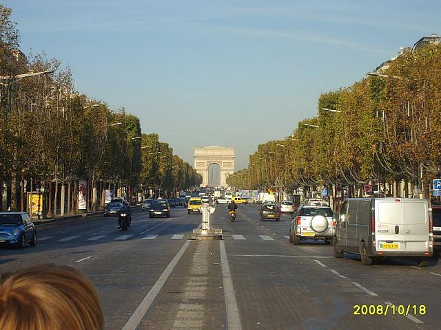 S6000042 800x600