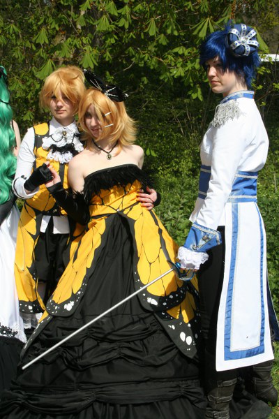 elf 2010 072 400x600