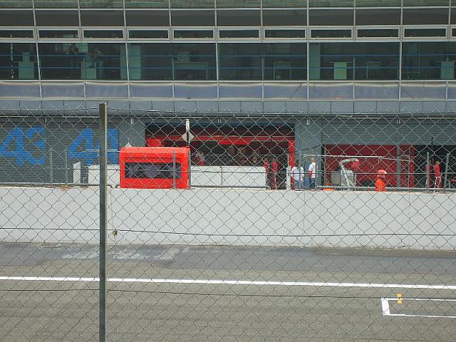 S6000068 800x600