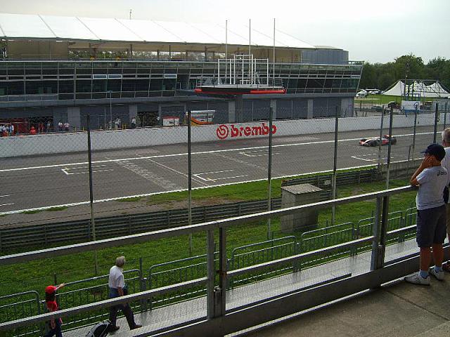 S6000073 800x600