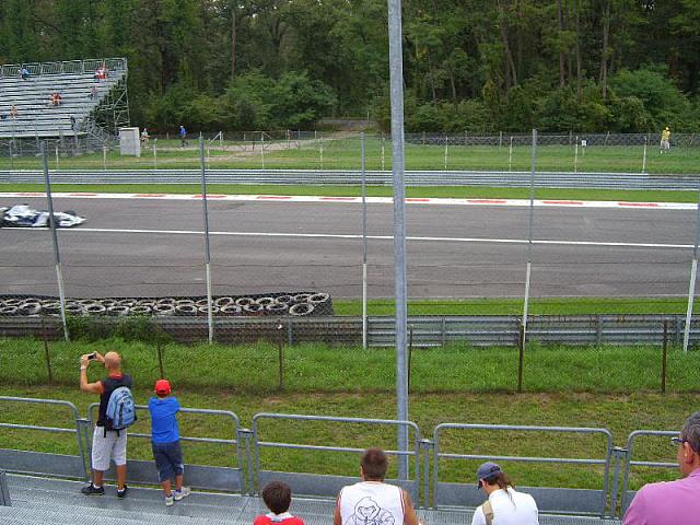S6000075 800x600