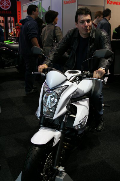 20090405 265 400x600