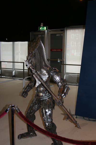 20090405 434 400x600