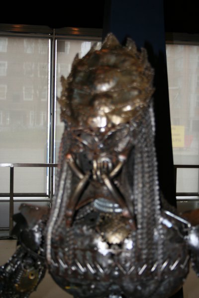 20090405 435 400x600