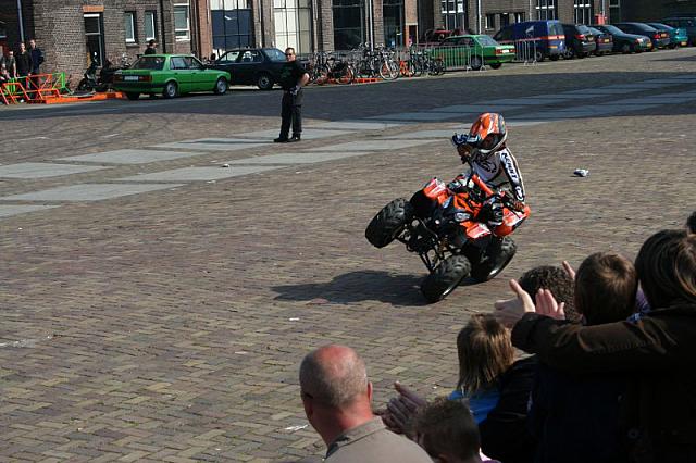 20090413 189 800x533