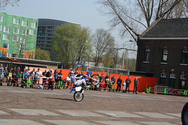 20090413 38 800x533