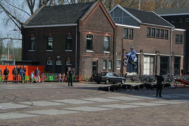 20090413 93 800x533
