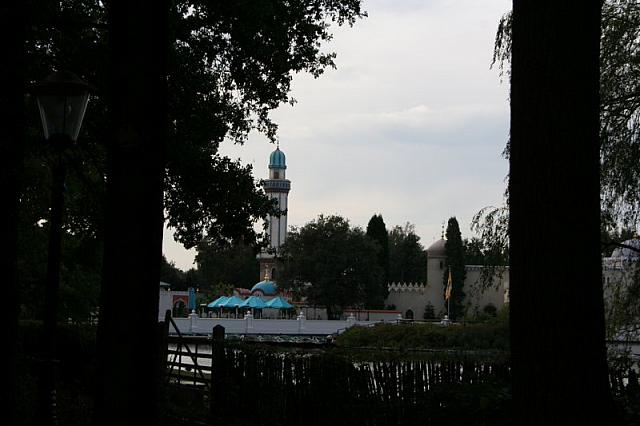 20090908 148 800x533