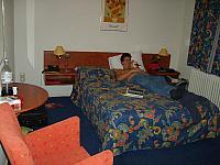 S6000172 800x600